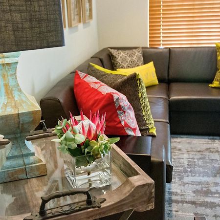 Chung cư 99 m² 2 phòng ngủ, 2 phòng tắm riêng ở Trung tâm Stellenbosch Ngoại thất bức ảnh