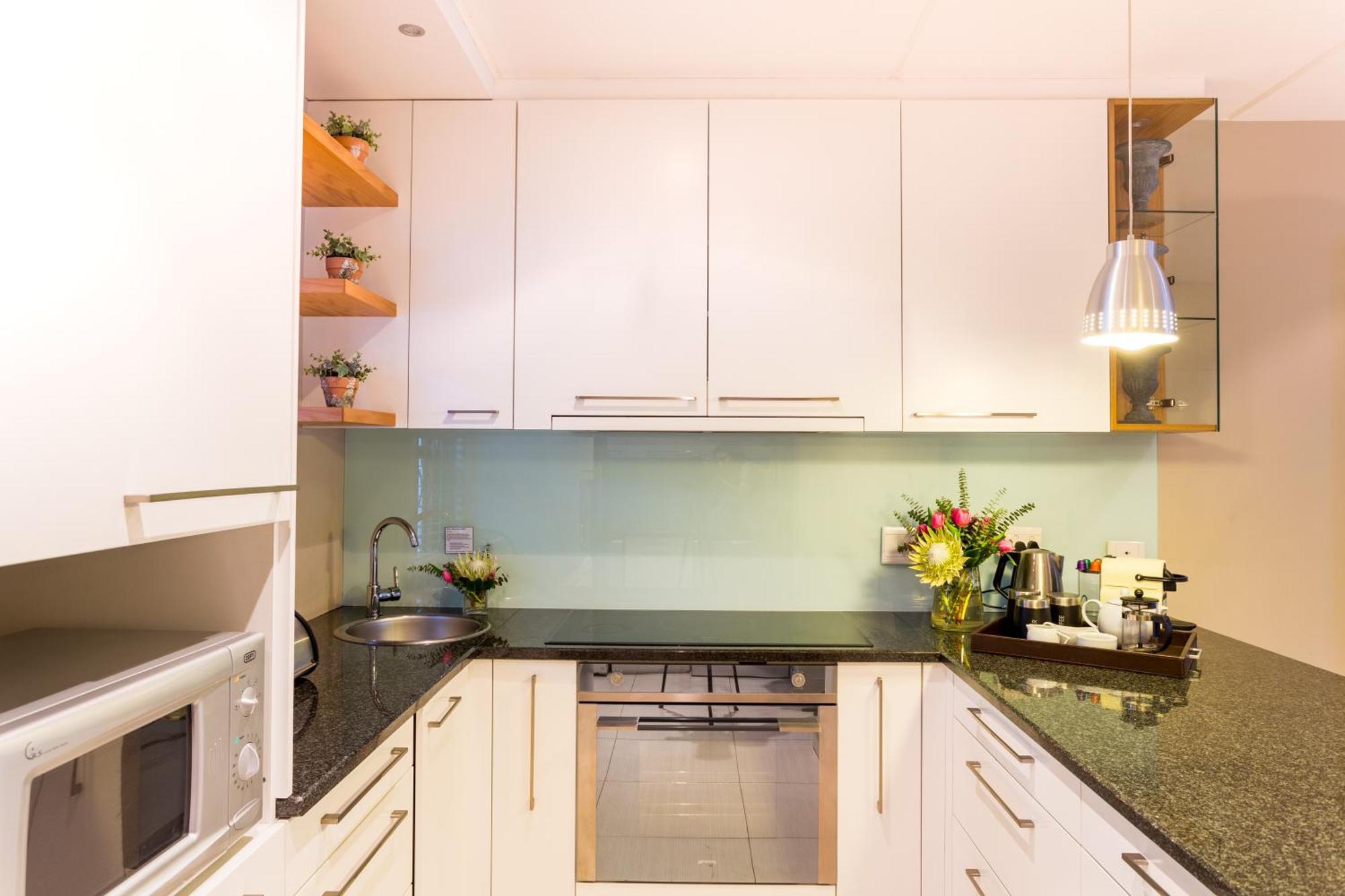 Chung cư 99 m² 2 phòng ngủ, 2 phòng tắm riêng ở Trung tâm Stellenbosch Ngoại thất bức ảnh