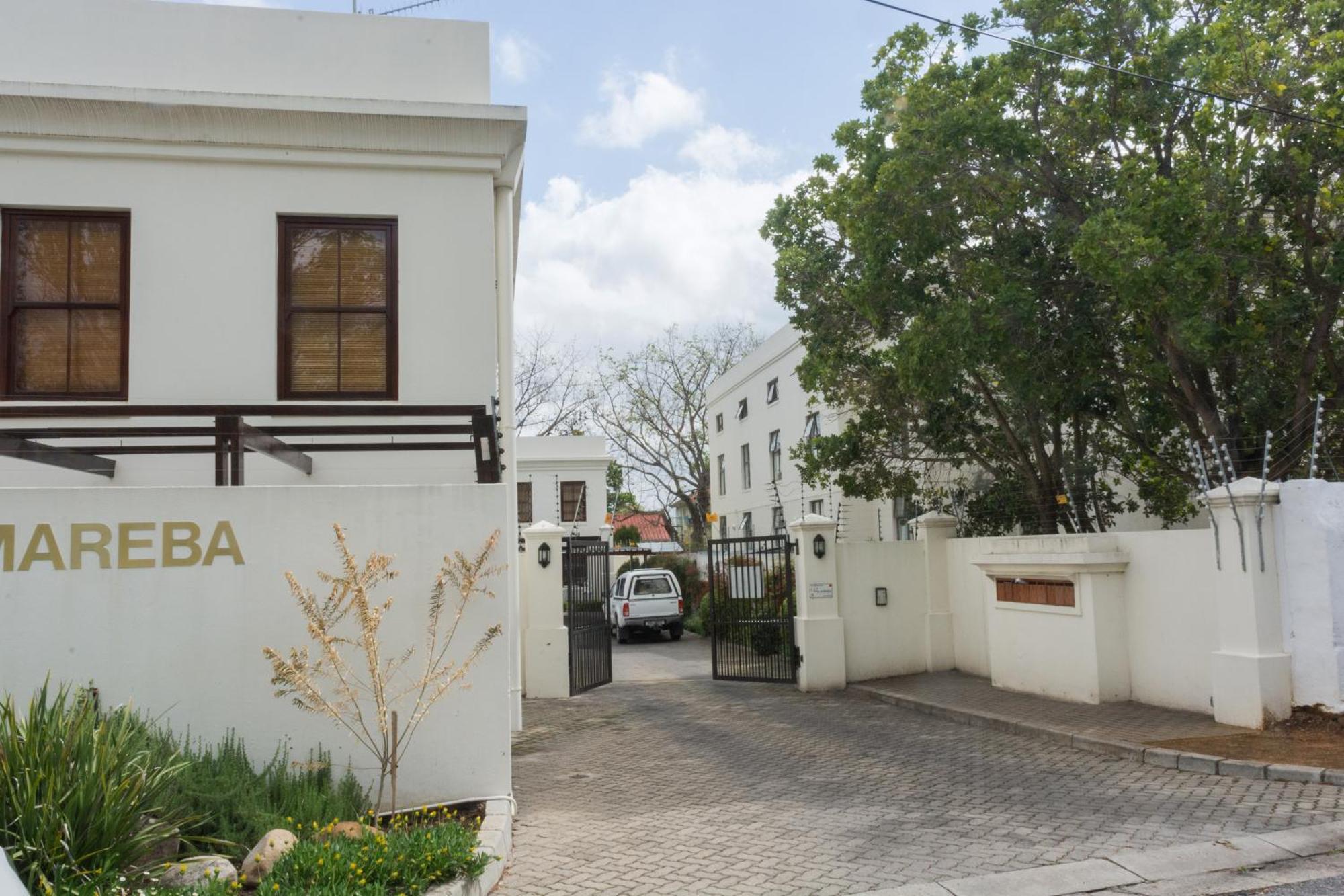 Chung cư 99 m² 2 phòng ngủ, 2 phòng tắm riêng ở Trung tâm Stellenbosch Ngoại thất bức ảnh