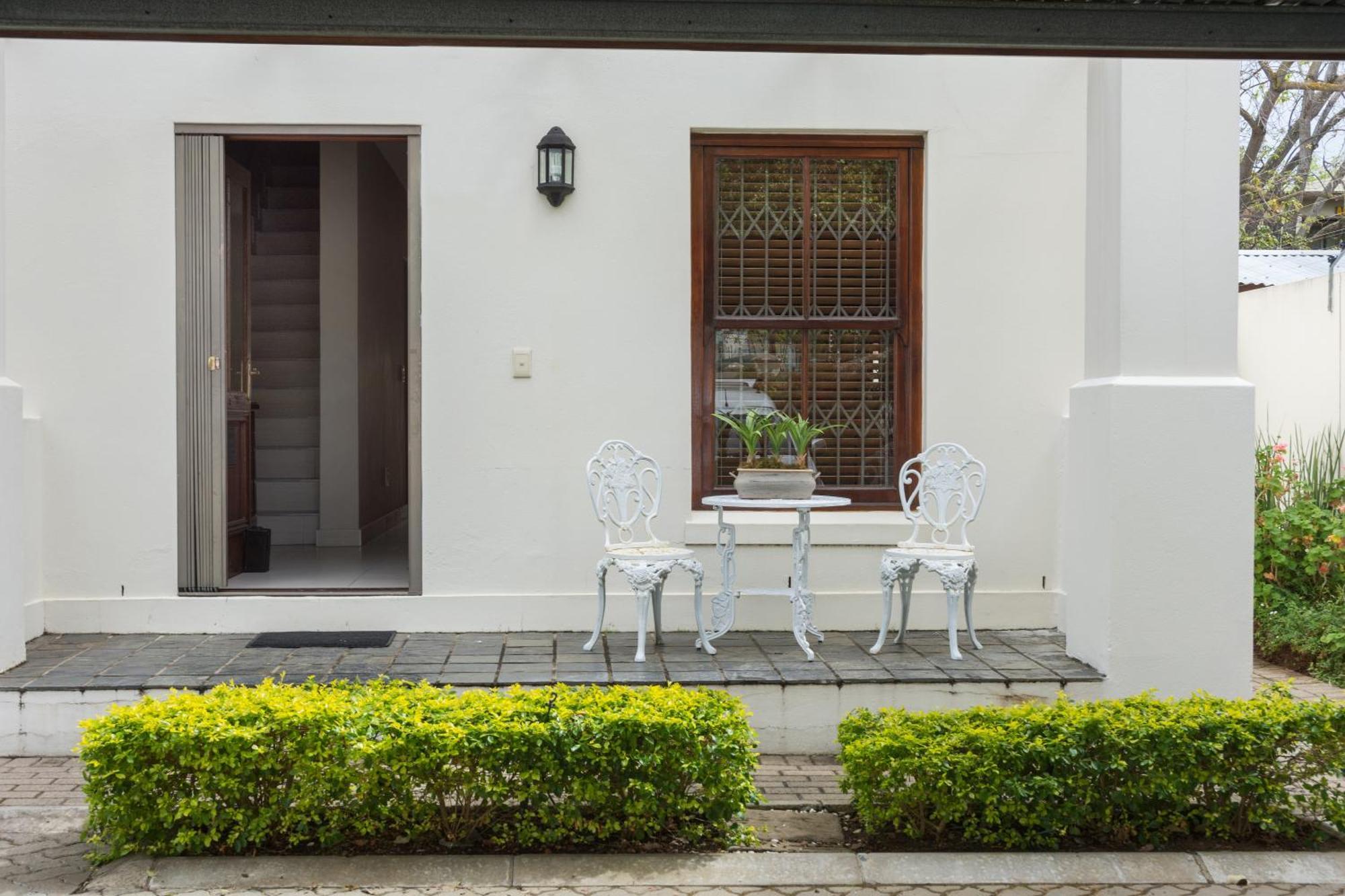 Chung cư 99 m² 2 phòng ngủ, 2 phòng tắm riêng ở Trung tâm Stellenbosch Ngoại thất bức ảnh