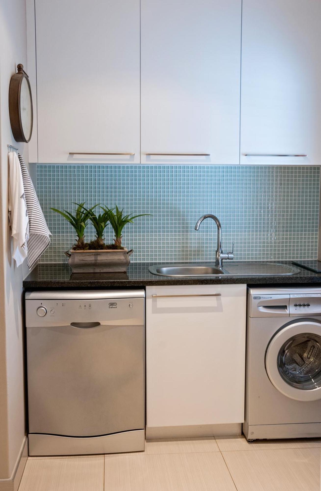 Chung cư 99 m² 2 phòng ngủ, 2 phòng tắm riêng ở Trung tâm Stellenbosch Ngoại thất bức ảnh
