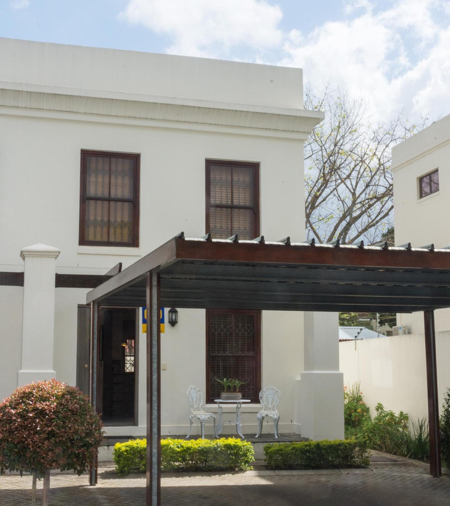 Chung cư 99 m² 2 phòng ngủ, 2 phòng tắm riêng ở Trung tâm Stellenbosch Ngoại thất bức ảnh