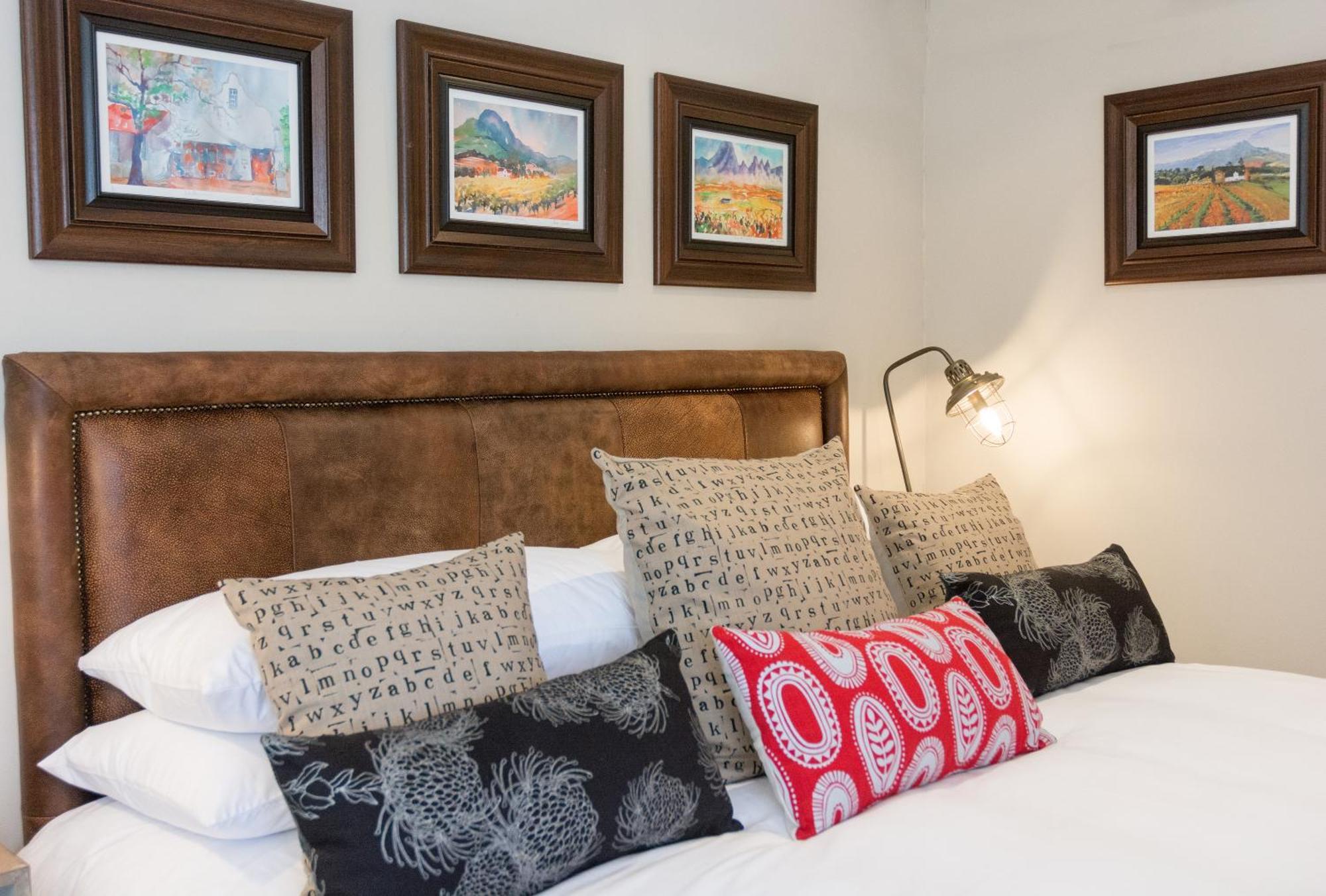 Chung cư 99 m² 2 phòng ngủ, 2 phòng tắm riêng ở Trung tâm Stellenbosch Ngoại thất bức ảnh